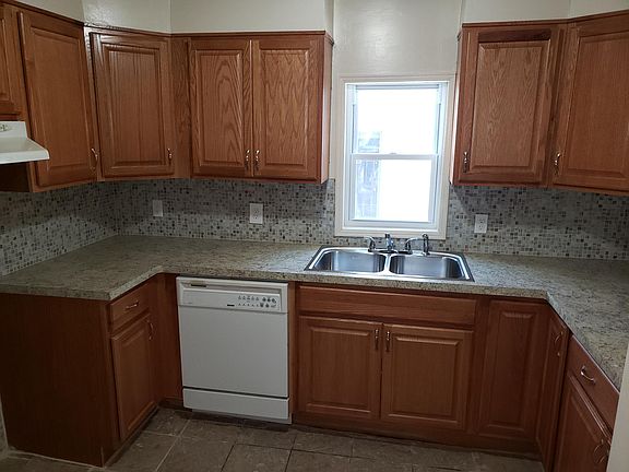 5th image of 52 Glendale Pl