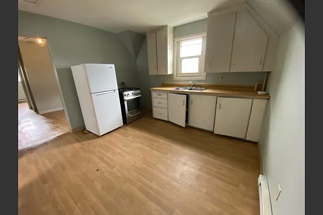 184 Dennis St #2 — Photo 1