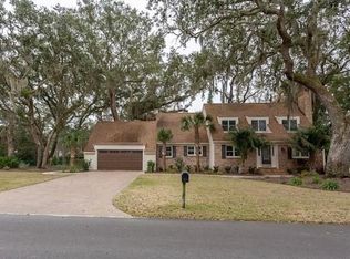 221 Five Pounds Rd, Saint Simons Island, GA 31522