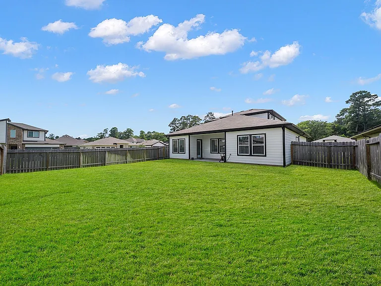 14206 Wonder Lake Ln — Photo 12