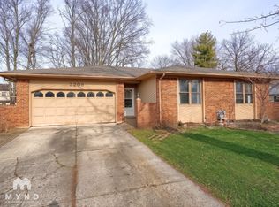 2208 Surreygate Dr, Columbus, OH 43235