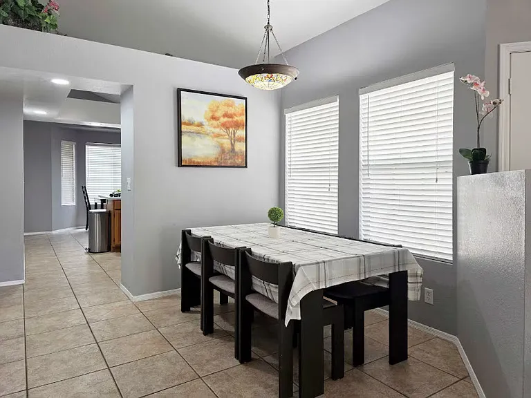 3419 N Apache Cir — Photo 18