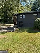 3 bed, 1.0 bath, 100 sqft, $1,275 — Photo 2