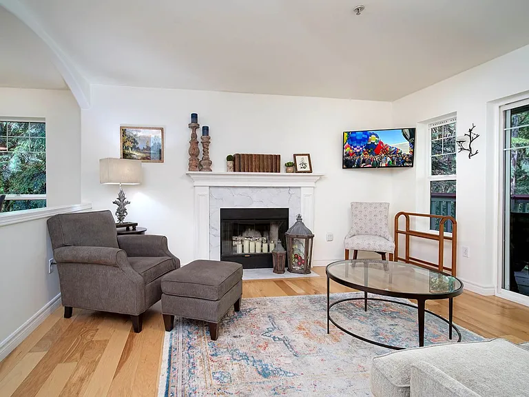 18501 SE Newport Way #J238 — Photo 3