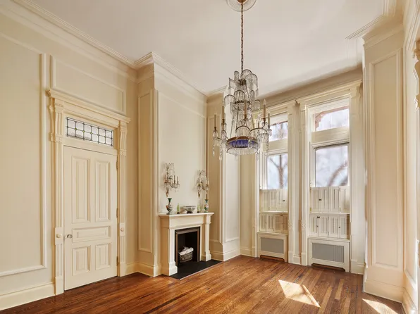 34 Gramercy Park East MAF image 3 of 15
