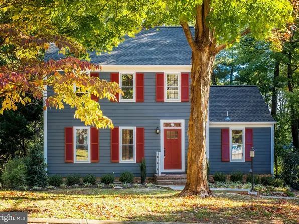1629 Stowe Rd, Reston, VA 20194