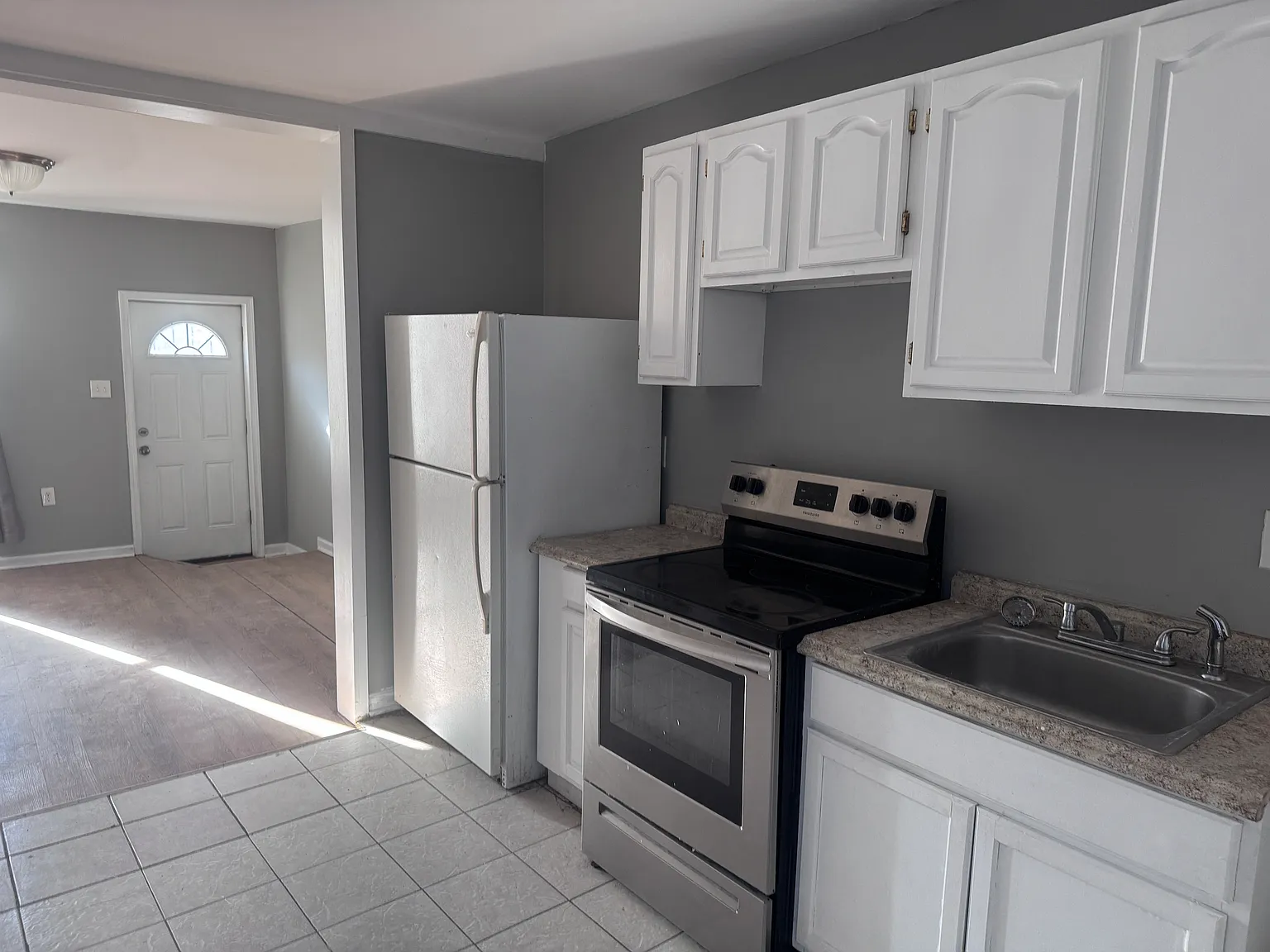 3 bed, 1257 sqft, $1,375 — Photo 4