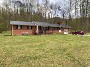 1197 Trace Rd, Vanceburg, KY 41179