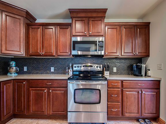 3rd image of 13407 W Honey Ln