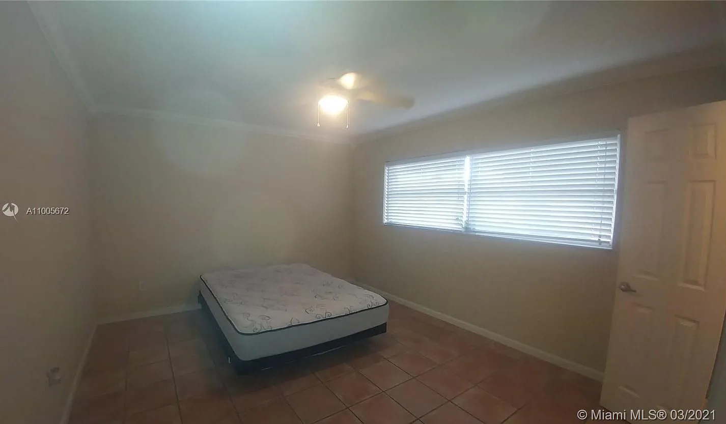 1 bed, 690 sqft, $1,640 — Photo 4