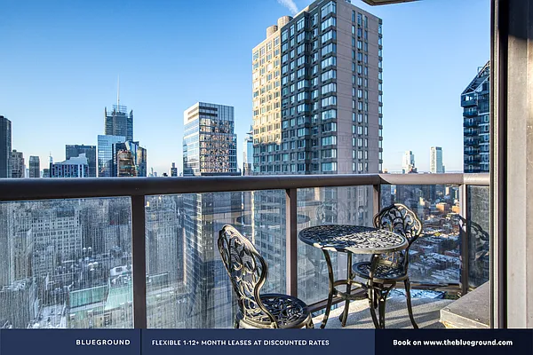 Rented by The Blueground | media 6