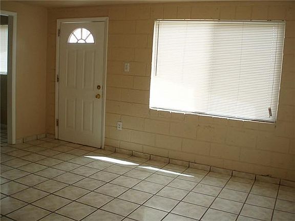 5th image of 4517 Skyline Ave