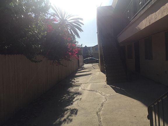 4th image of 3827 35th St