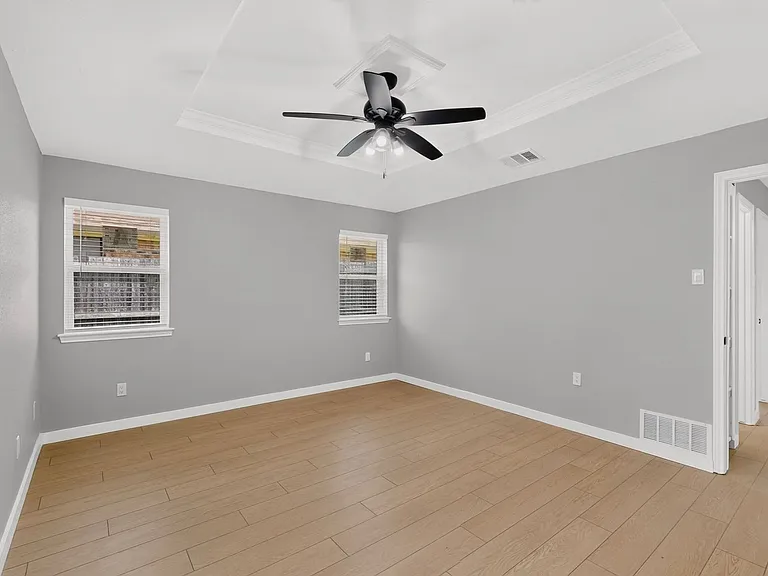620 Stoneybrook Dr — Photo 6
