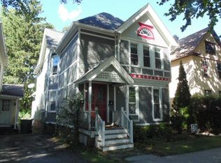 94 Hickory St, Rochester, NY 14620