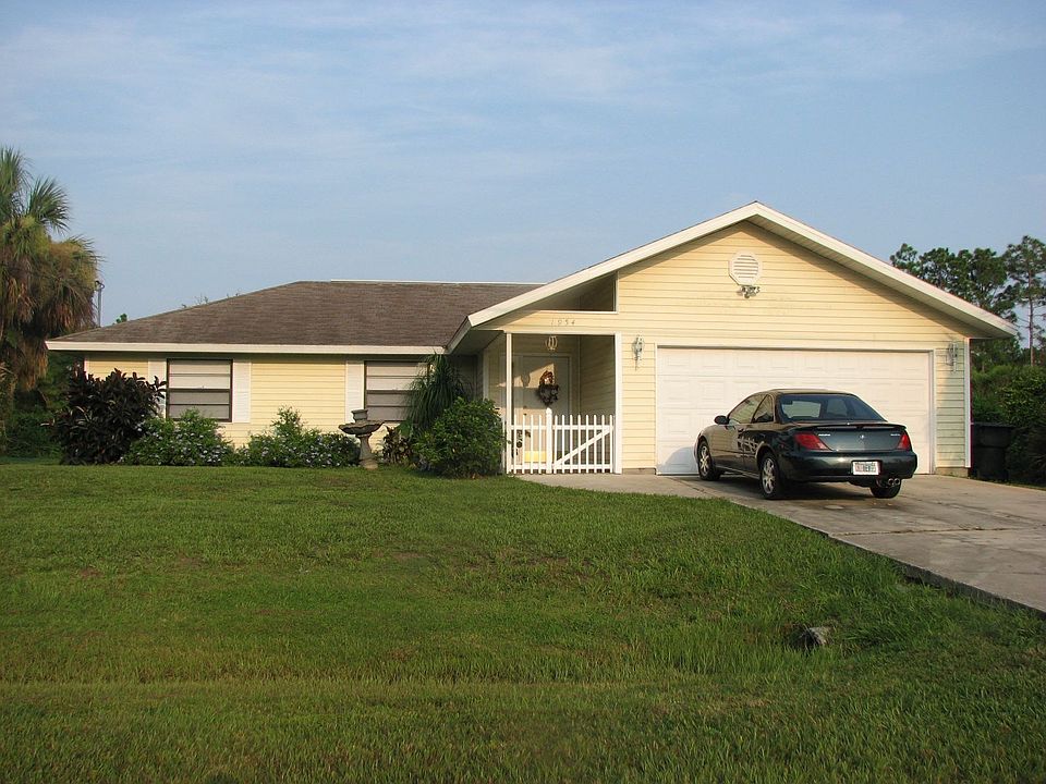 1954 S Cranberry Blvd