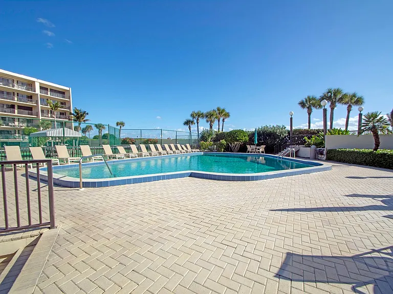 3939 Ocean Dr #401B — Photo 26