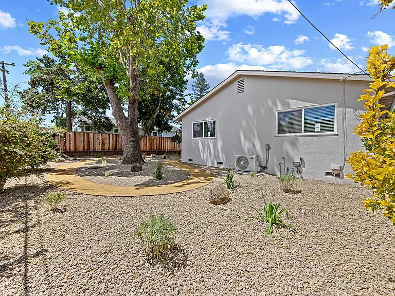 1130 S Stelling Rd — Photo 23