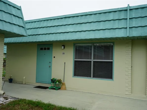 101 Cambridge Trl, Sun City Center, FL