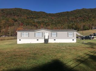 3105 Round Stone Rd, Big Stone Gap, VA 24219
