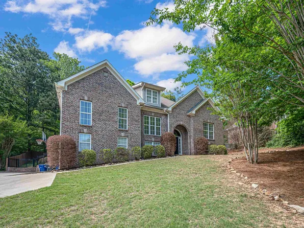 210 Woodbury Dr, Sterrett, AL 35147