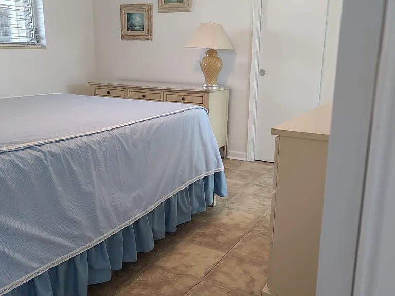 411 Seasage Dr — Photo 26
