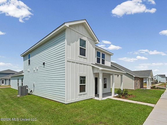4th image of 423 Pimento Cir
