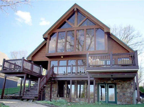 27 Beach Dr, Lake Tapawingo, MO 64015