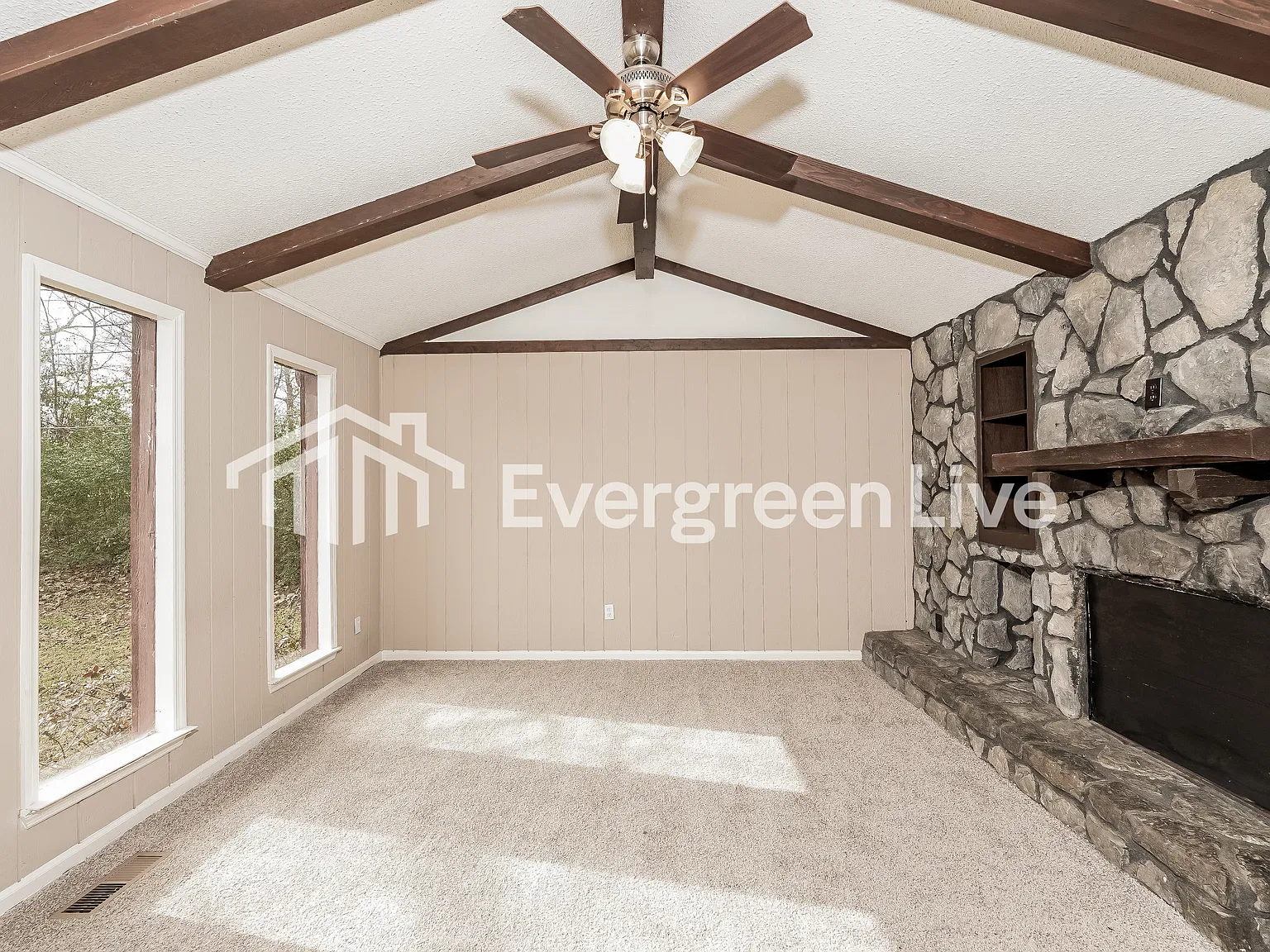 3 bed, 2.0 bath, 1704 sqft, $1,245 — Photo 4