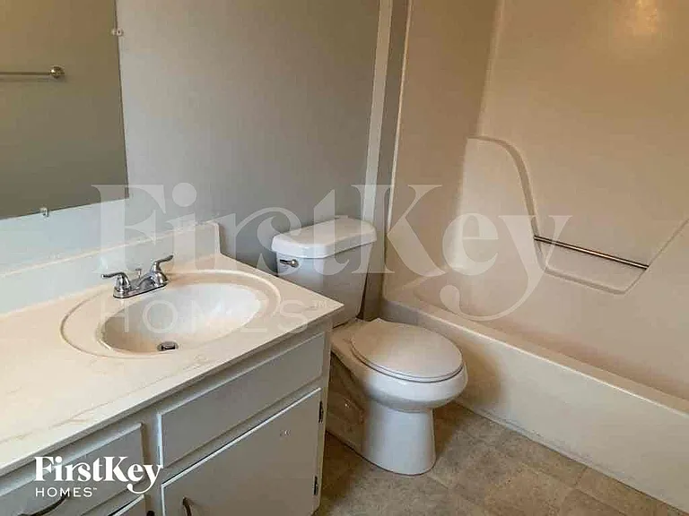 990 Green Valley Dr NW — Photo 10