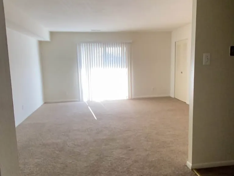 1070 Kings Hwy #210 — Photo 3