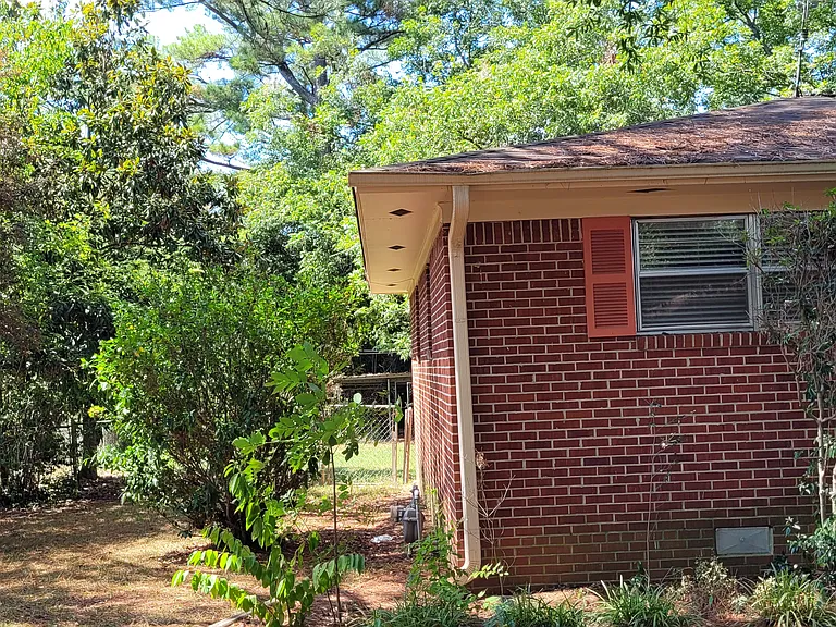 205 Government St — Photo 27