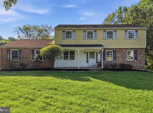 24 Sunnybrook Dr, Doylestown, PA 18901