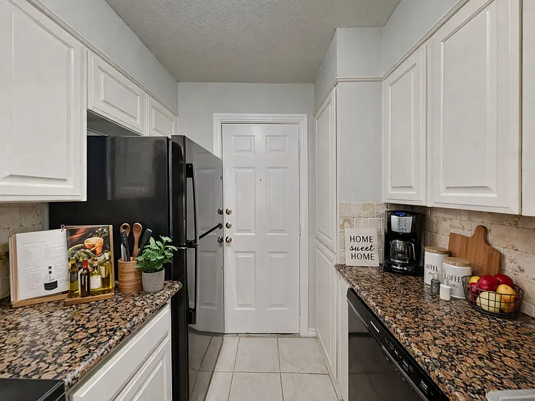 4108 Selene Dr — Photo 3