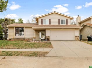 6337 N 115th Cir, Omaha, NE 68164