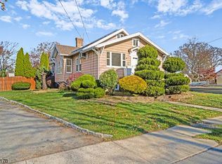 819 King Georges Rd, Fords, NJ 08863