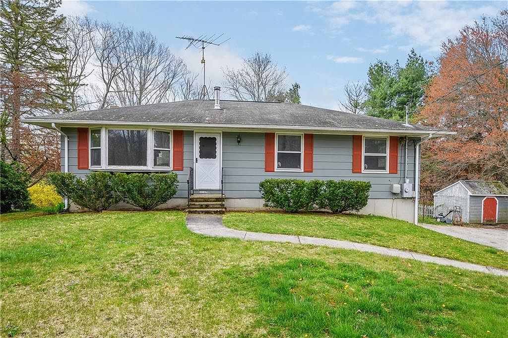 444 Hill Rd, Pascoag, RI 02859 Zillow