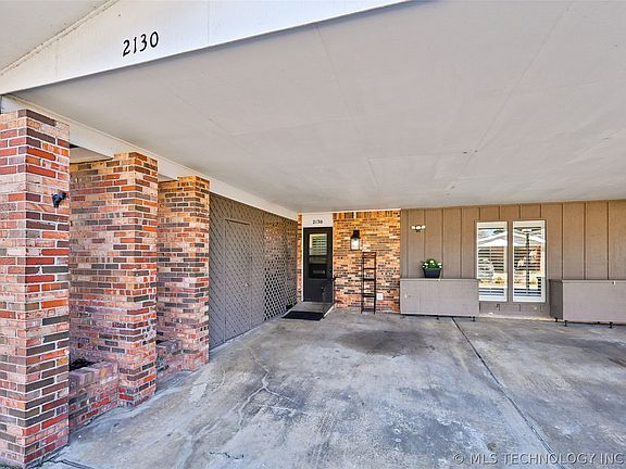 3rd image of 2130 E 60th St #I3