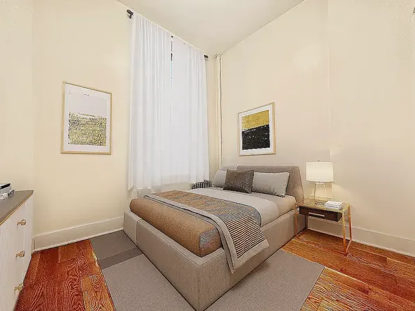 953 Columbus Avenue image 1 of 9