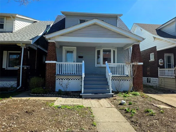 1126 Louis Ave, Windsor, ON N9A 1Y2