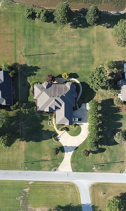 2nd image of 1017 County Road 342