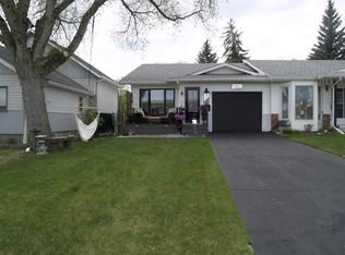 4731 N 49a Ave, Lacombe, AB T4L 1N4