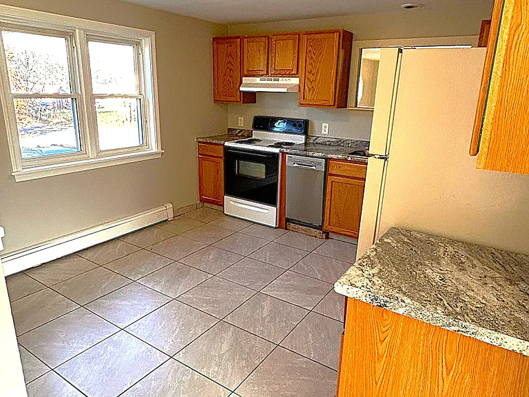 6 Bryana Way — Photo 7