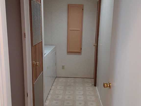 5th image of 5621 Wheatfield Dr