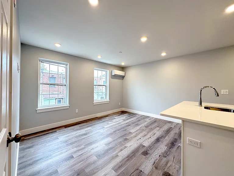 2809 S Warnock St #1 — Photo 27