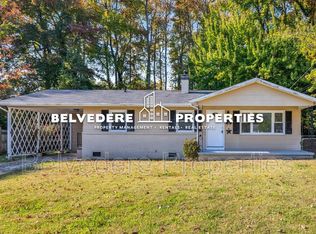 504 Rosebriar Ct, Greensboro, NC 27407