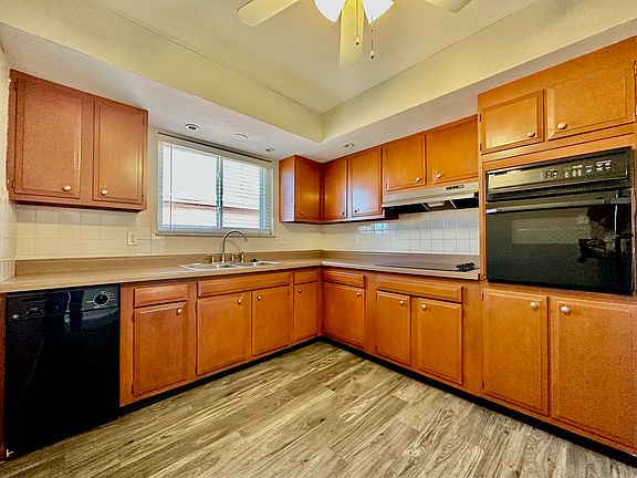 3rd image of 4229 Fatima Dr #3