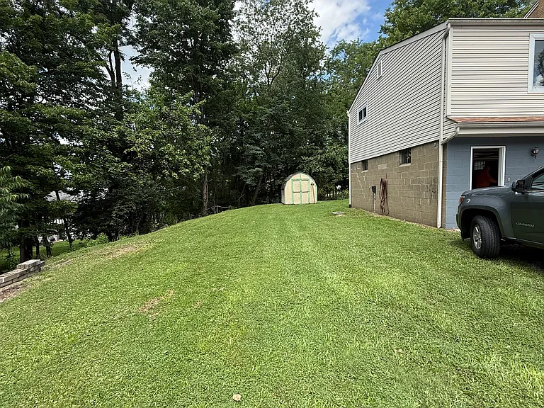 520 Main Blvd — Photo 23