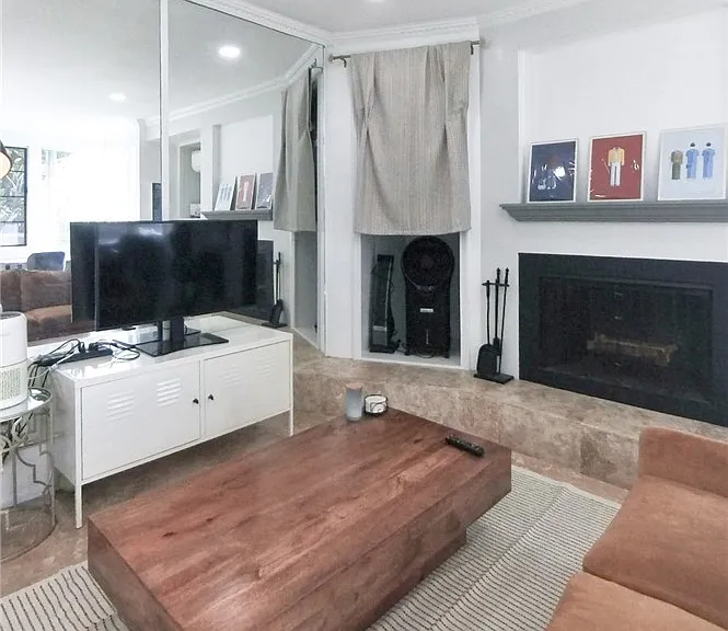 2575 E 19th St #17 — Photo 38