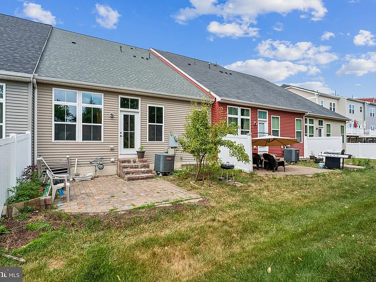 41673 McMonagle Sq — Photo 30